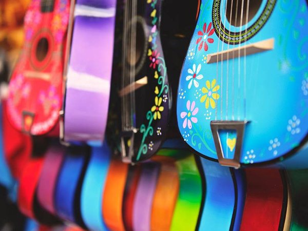 Offrir un instrument de musique en cadeau : une idée insolite